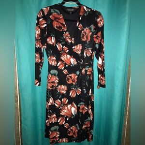 Black Label dress Size 6 black/floral 3/4 sleeve